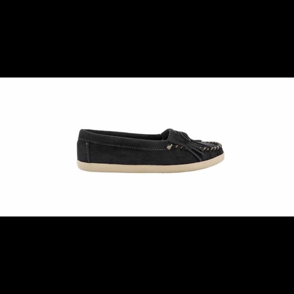 Women's Minnetonka Newport black PRICE IS FIRM - Picture 2 of 8